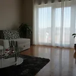 Noris 아파트